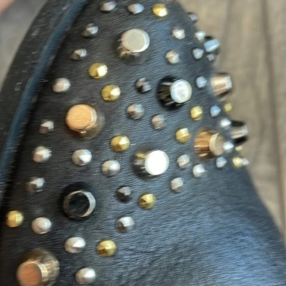 Modern vice shoes size 6 black shoes booties